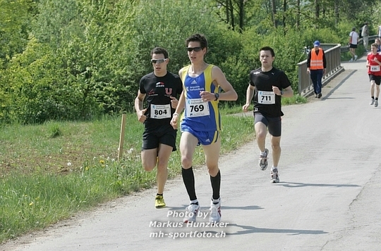 tn_kp8e3885.jpg