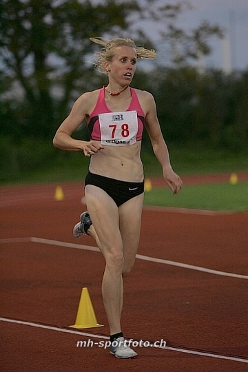tn_kp8e9760.jpg